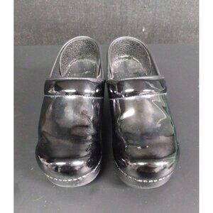 Dansko Women's Black Clogs SIze 37 SKU 2101